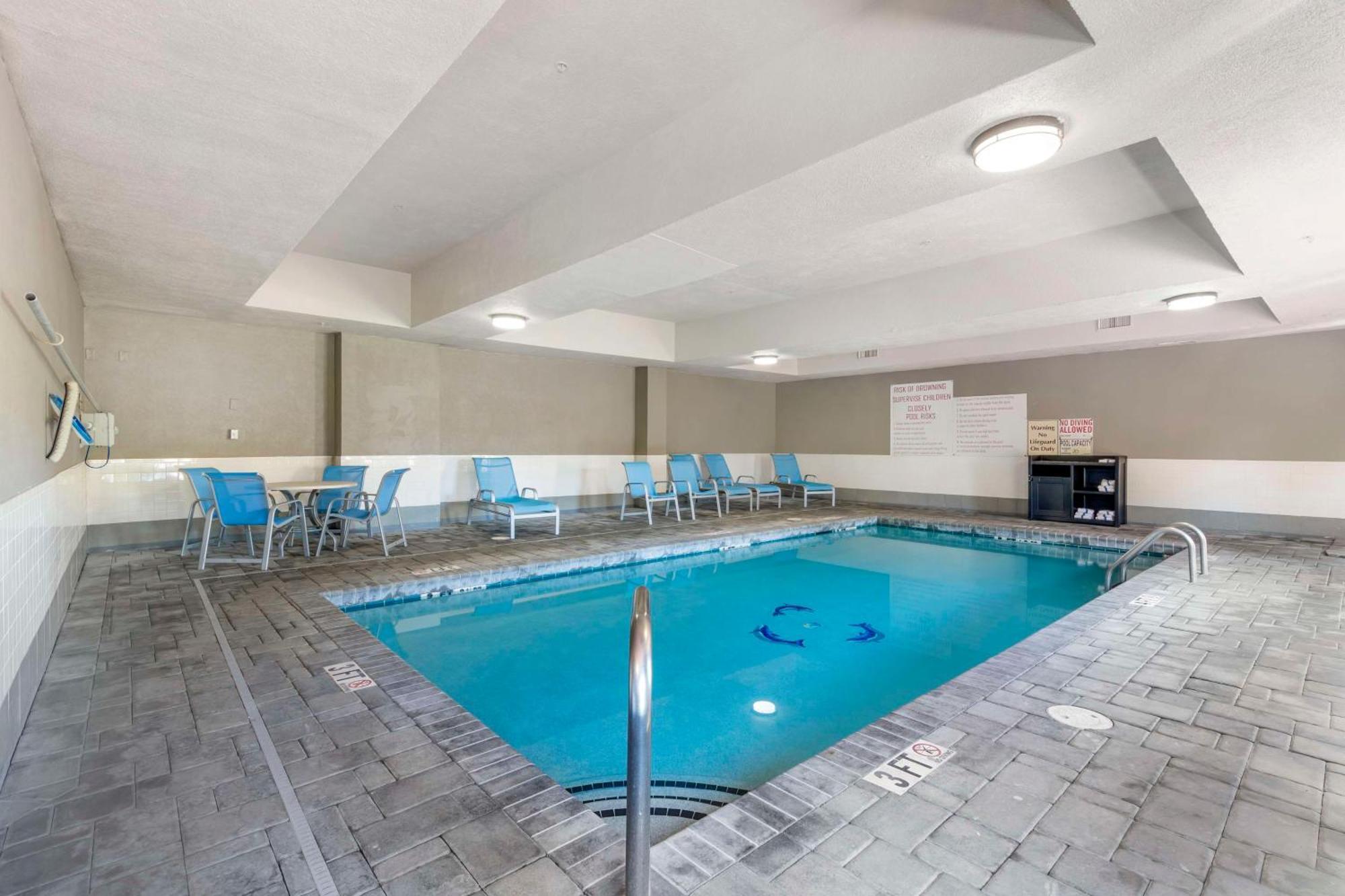 Best Western Savannah Airport Inn & Suites Pooler Buitenkant foto