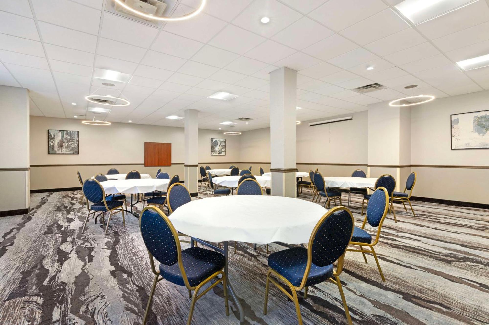 Best Western Savannah Airport Inn & Suites Pooler Buitenkant foto