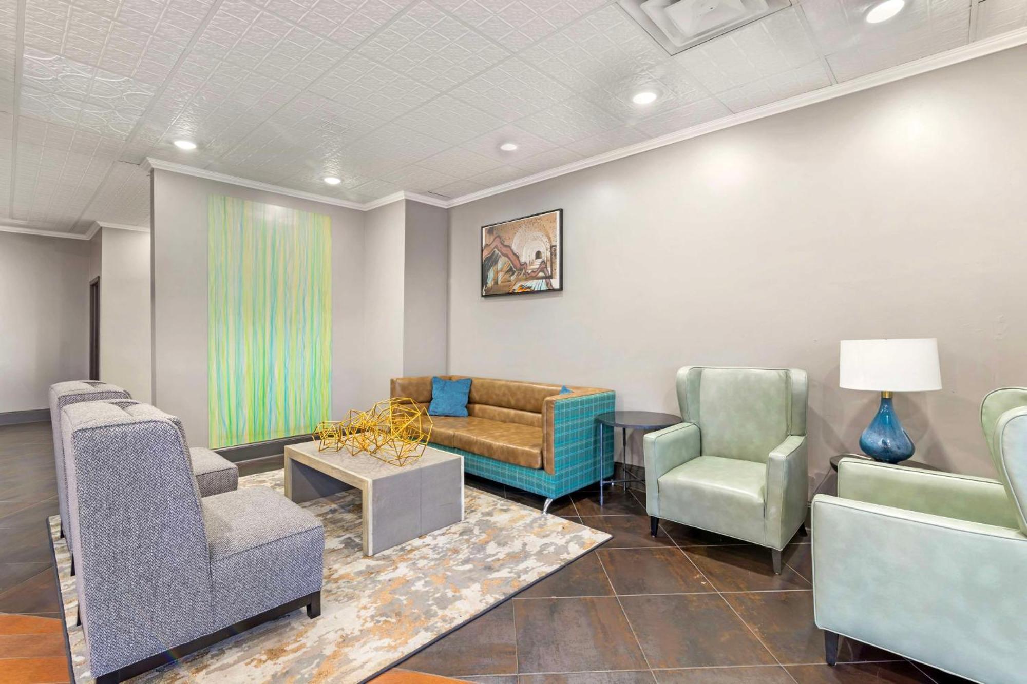 Best Western Savannah Airport Inn & Suites Pooler Buitenkant foto