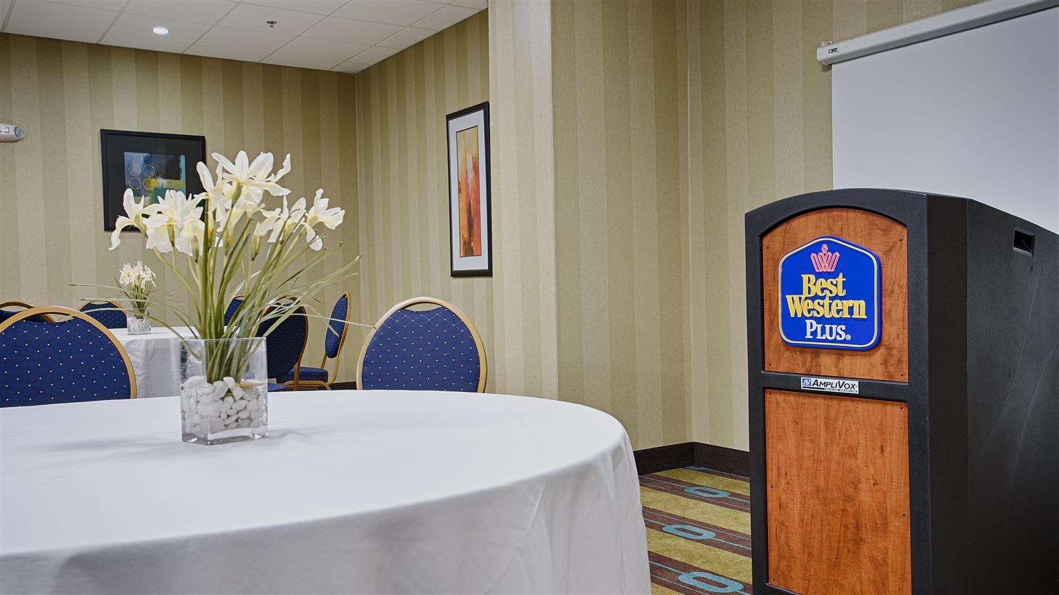 Best Western Savannah Airport Inn & Suites Pooler Buitenkant foto
