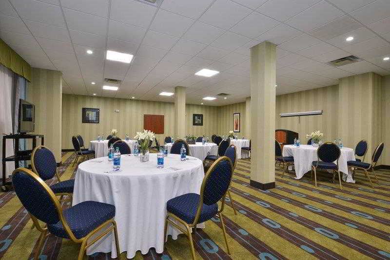 Best Western Savannah Airport Inn & Suites Pooler Buitenkant foto
