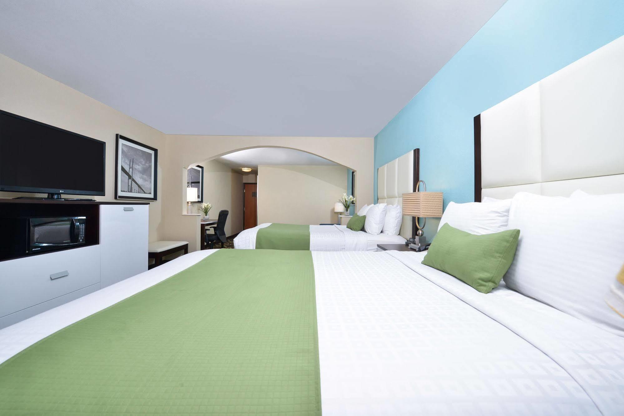 Best Western Savannah Airport Inn & Suites Pooler Buitenkant foto